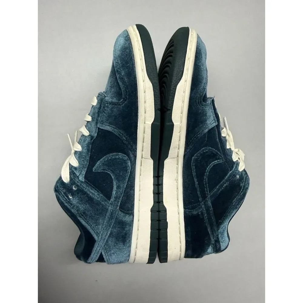 Nike Dunk Low 'Green Velvet' Women's Shoes DZ5224-300. Sz 8.5